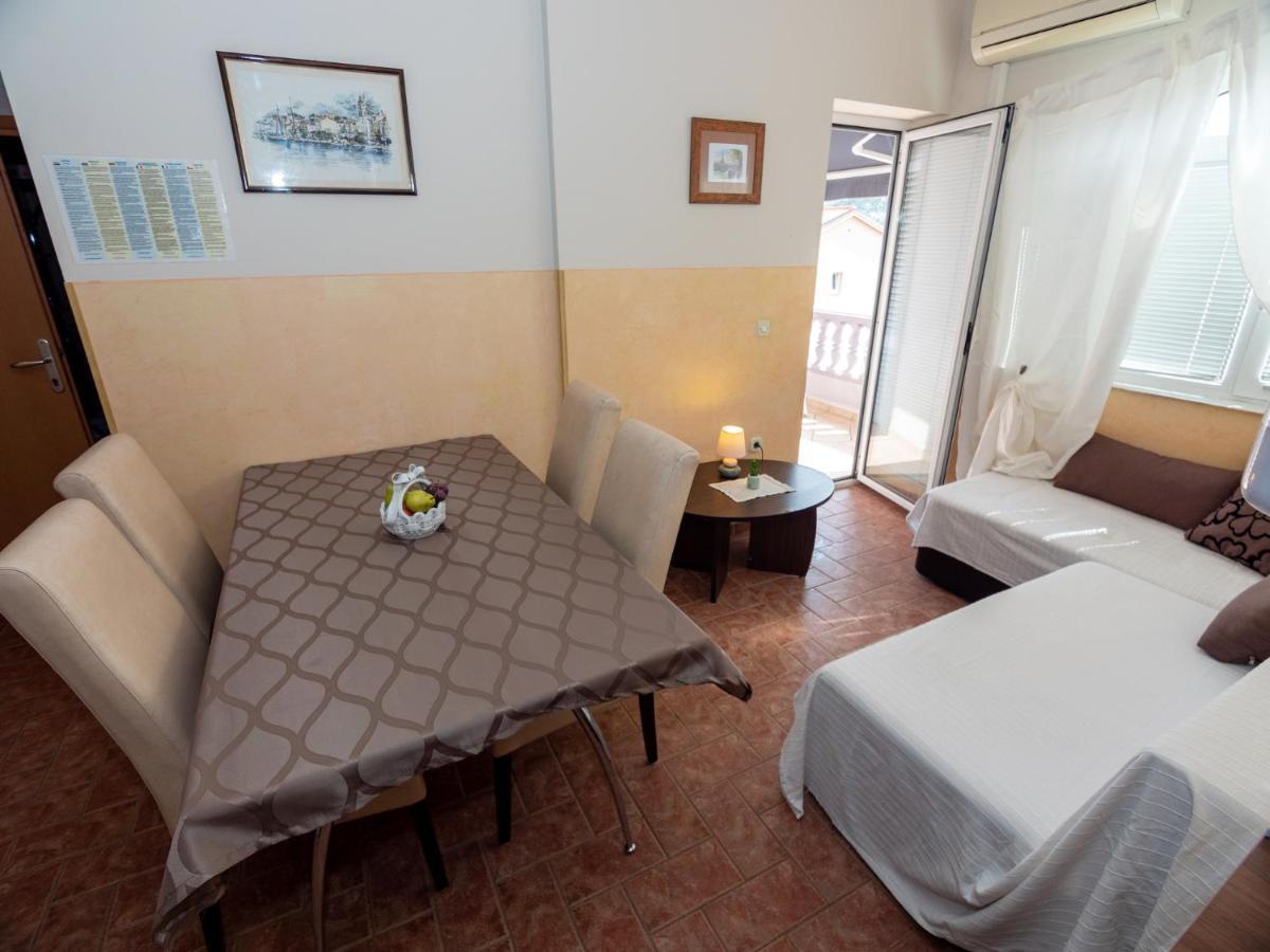 Apartment Baja Lopar